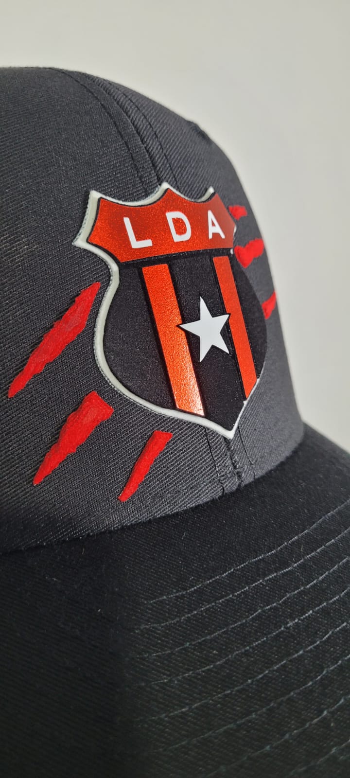 Gorra LDA negra