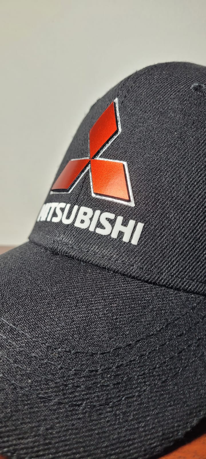 Gorra Mitsubihi