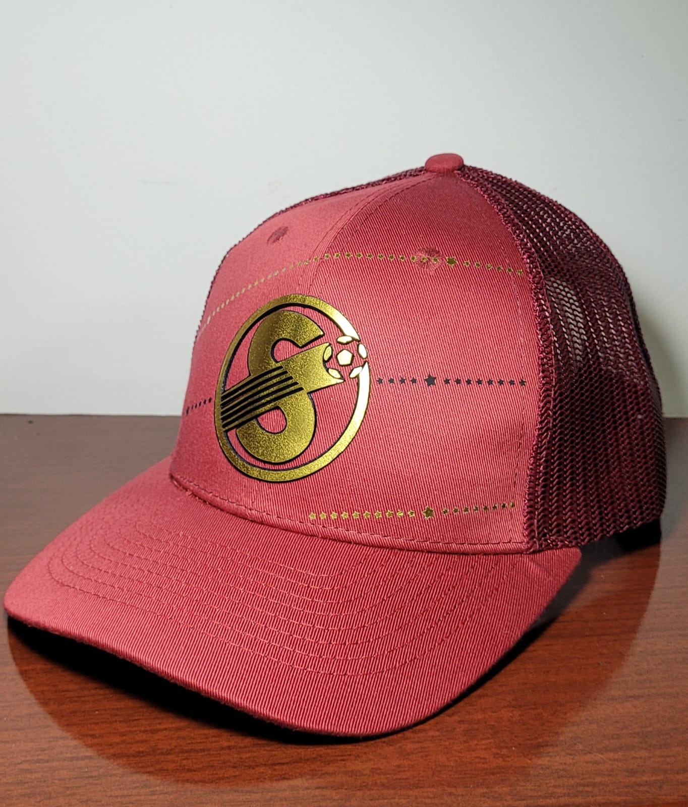 Gorra Saprissa morada clásica